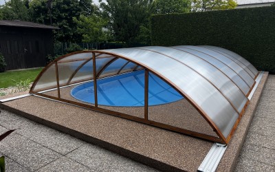 Zastřešení Classic v dřevodekoru, kombinace plného a dutinkového polykarbonátu